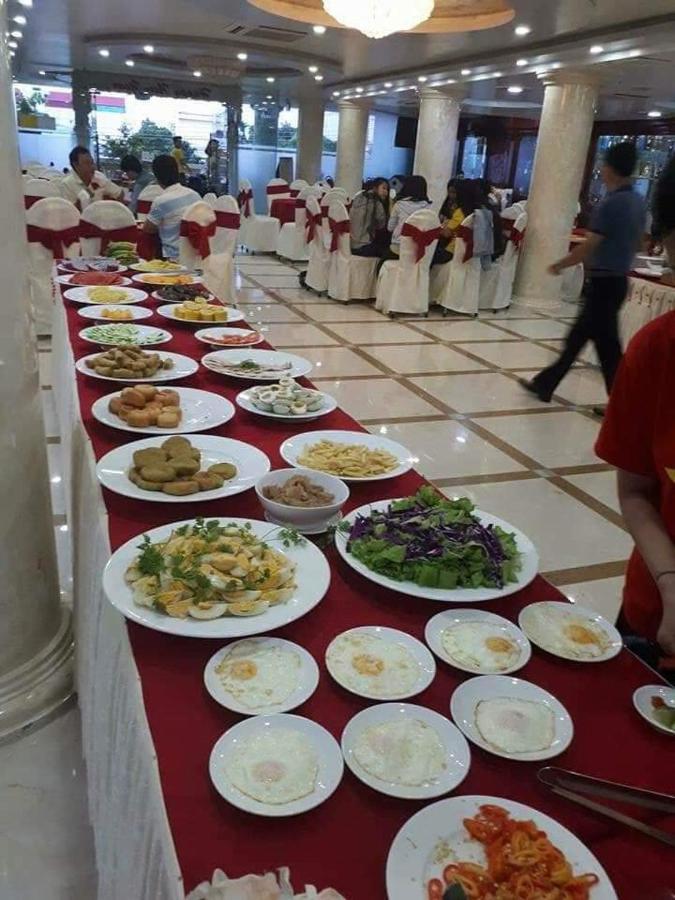 Отель Khach San Long Ty Ca Mau Экстерьер фото